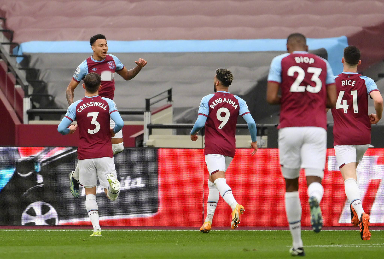 球俱樂部近 球俱樂部近